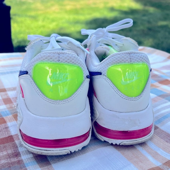 Nike Air Max Excee Tennis Running Shoes Sneakers Women’s Size 8.5 Used White - Picture 4 of 6